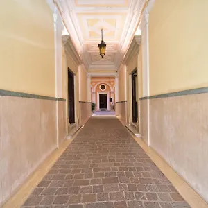  Couette-café Sacconi Palace